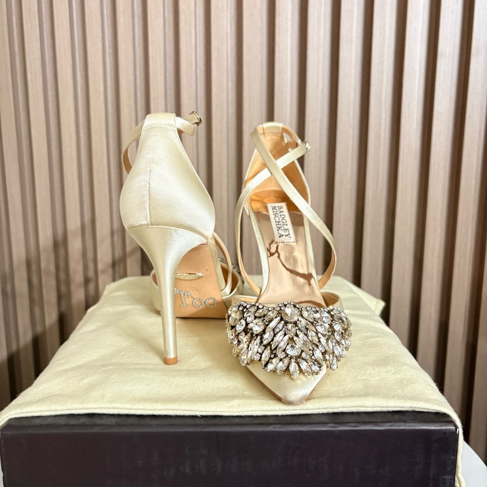 Badgley Mischka Ivory Satin Heels with Crystal Embellishments | Size 5.5